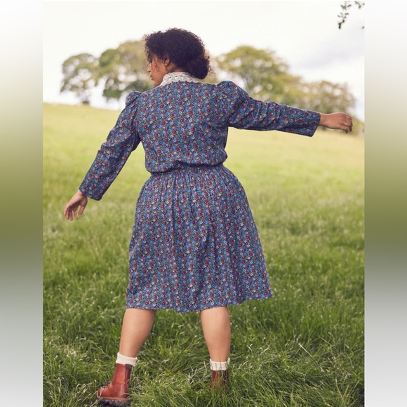 Laura Ashley X Joanie Nia Daniela Floral Print Lace Collar Button-Down Dress - Picture 8 of 9